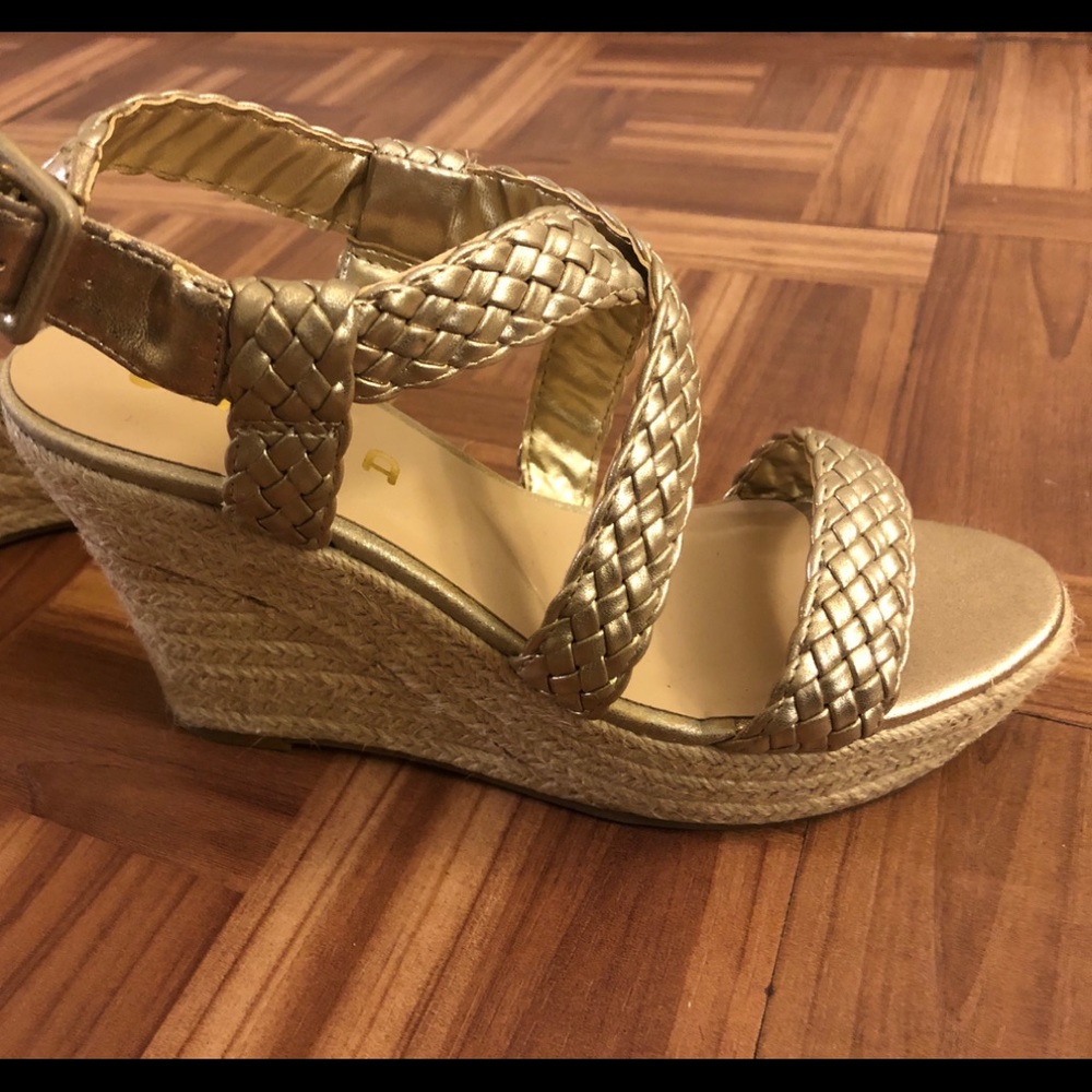 Unisa wedge